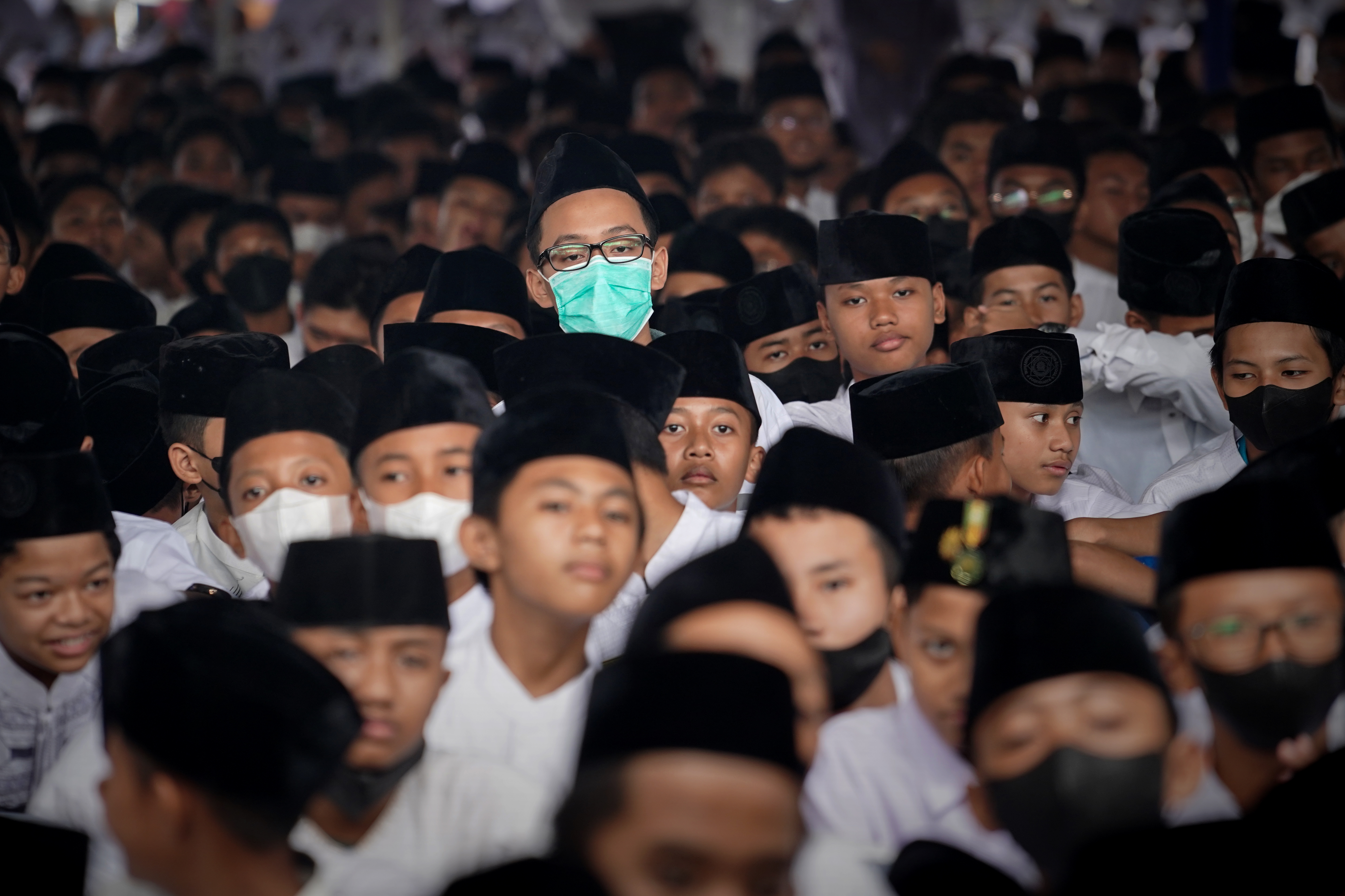  Santri Sebagai Penguat Kesatuan Nasional Menuju Indonesia Emas 2045